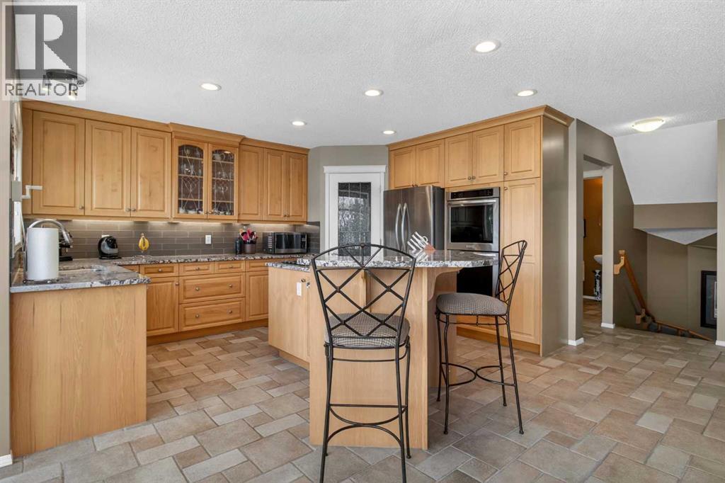 3737 Springbank Drive SW, Calgary, Alberta  T3H 4J7 - Photo 9 - A2304093