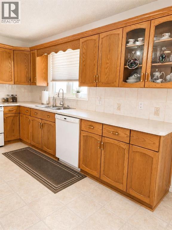 5102 60th Avenue, Vegreville, Alberta  T9C 1J1 - Photo 7 - A2305012