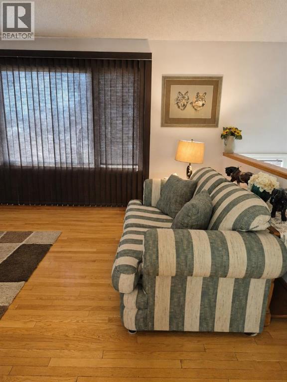 5102 60th Avenue, Vegreville, Alberta  T9C 1J1 - Photo 5 - A2305012