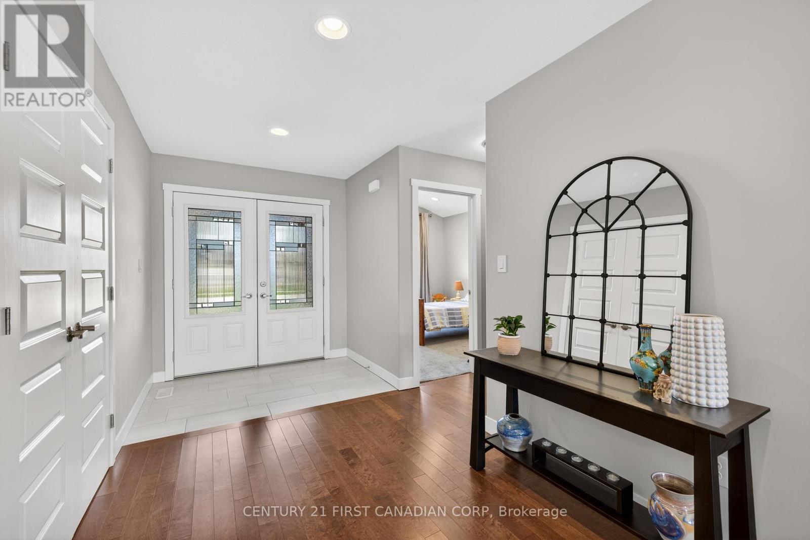 115 Nicoles Trail, Thames Centre, Ontario  N0M 2P0 - Photo 4 - X13047484