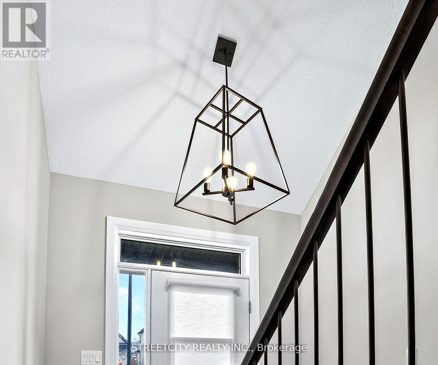 56 Compass Trail, Central Elgin, Ontario  L5G 4T8 - Photo 15 - X13047576