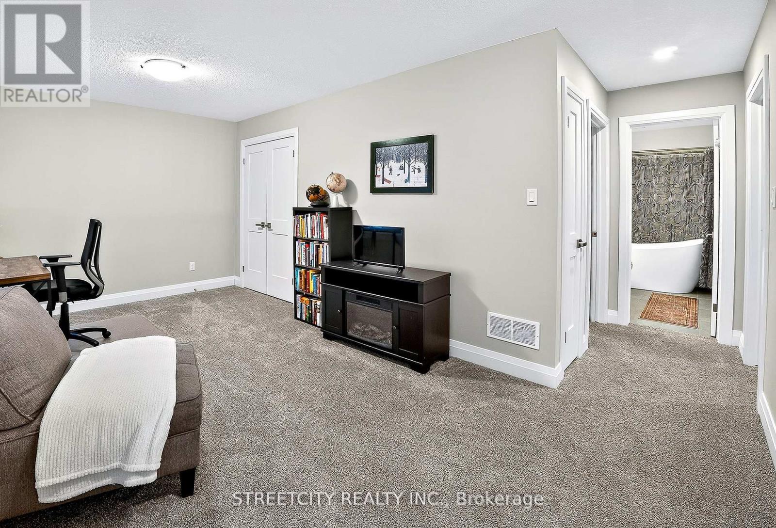 56 Compass Trail, Central Elgin, Ontario  L5G 4T8 - Photo 22 - X13047576