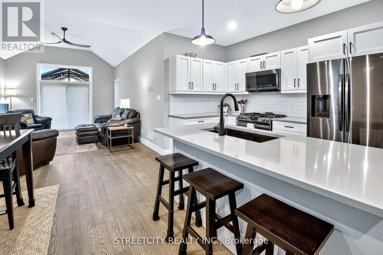 56 Compass Trail, Central Elgin, Ontario  L5G 4T8 - Photo 3 - X13047576