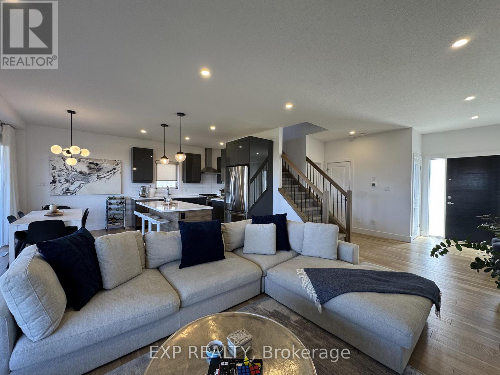 1562 Bob Schram Way, London North, Ontario  N6G 3K2 - Photo 12 - X13047678