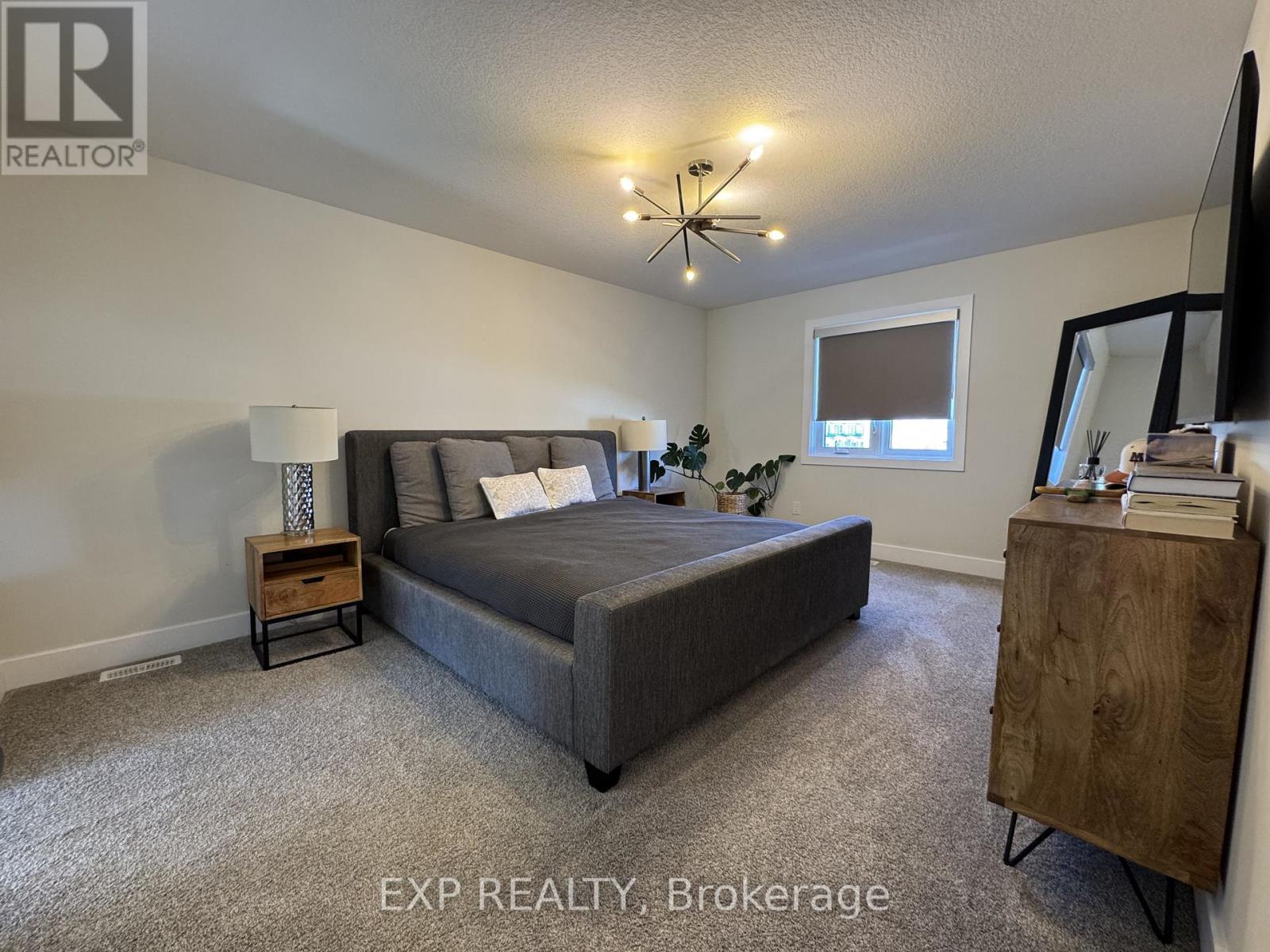 1562 Bob Schram Way, London North, Ontario  N6G 3K2 - Photo 18 - X13047678