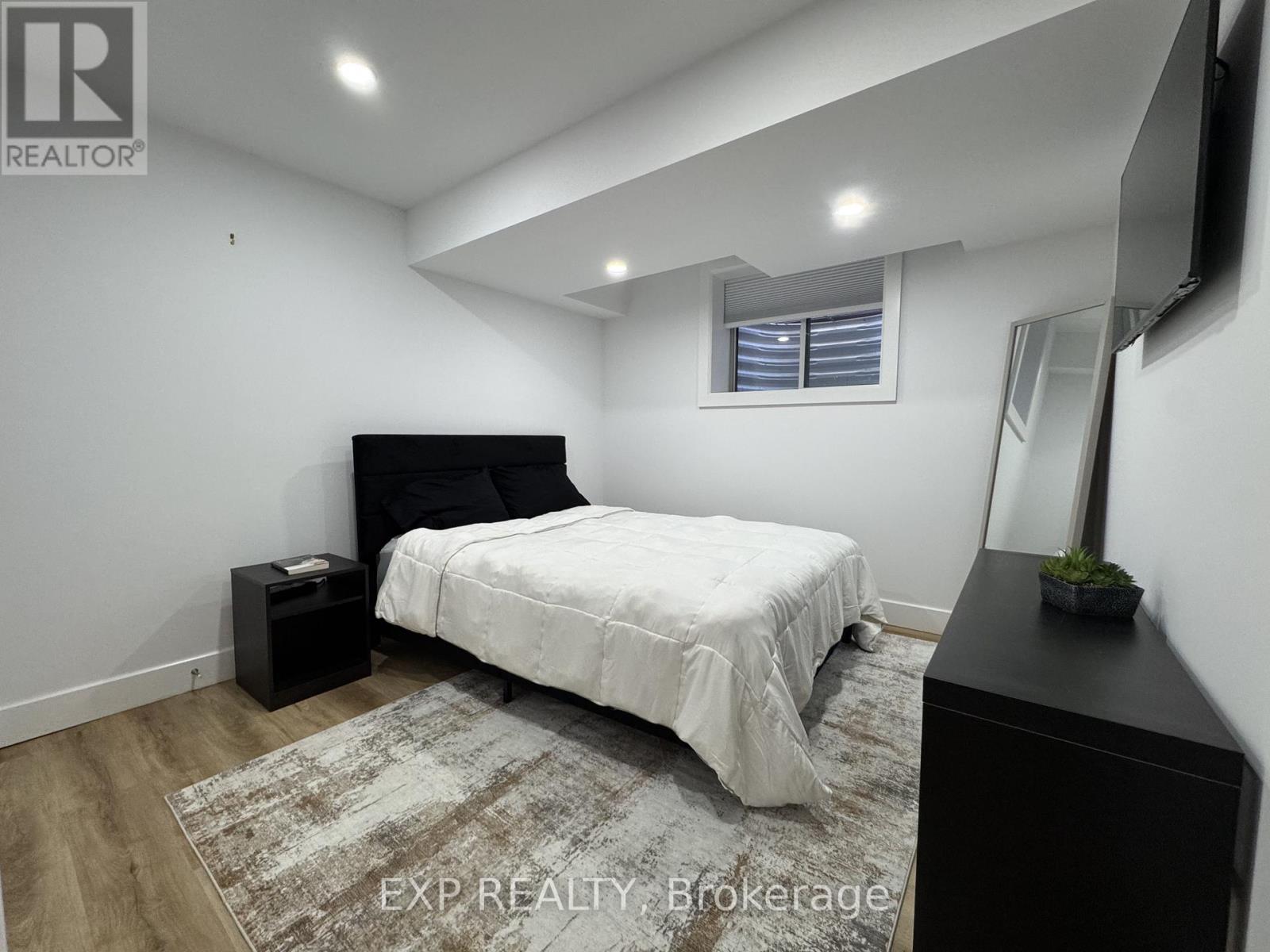 1562 Bob Schram Way, London North, Ontario  N6G 3K2 - Photo 24 - X13047678