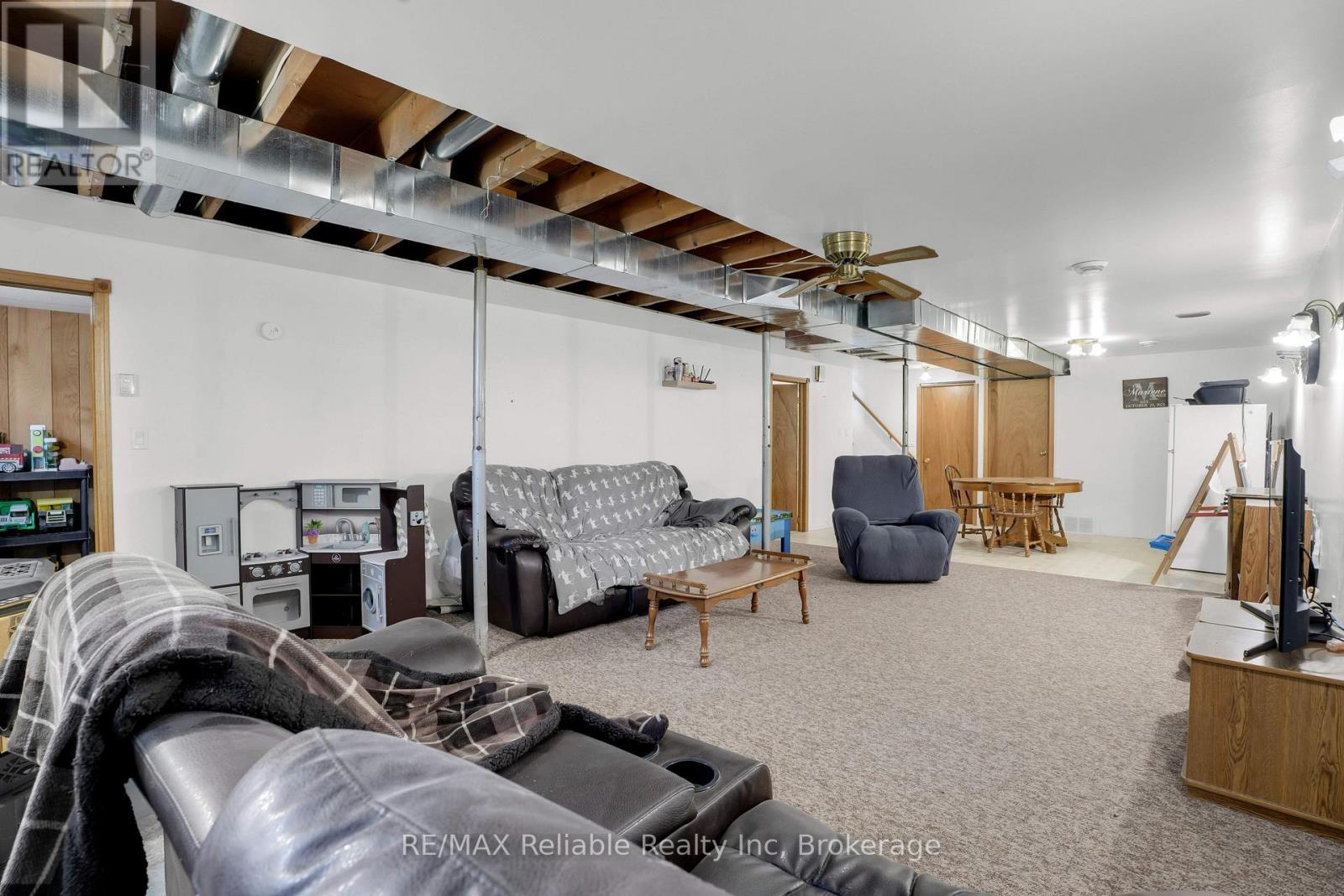 57 Coleman Street, Huron East, Ontario  N0K 1W0 - Photo 38 - X13047470