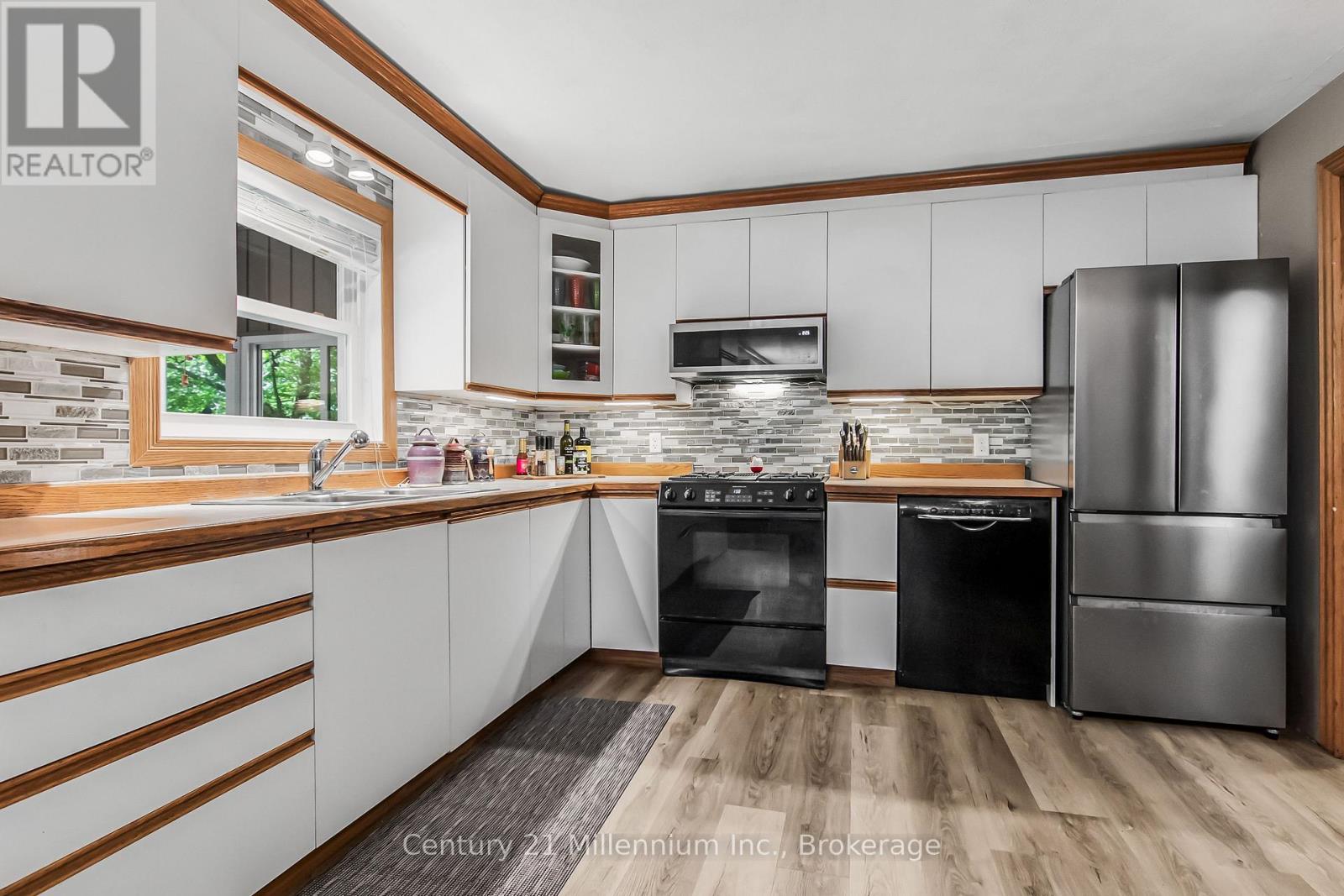 51 Cardinal Avenue, South Bruce Peninsula, Ontario  N0H 2T0 - Photo 23 - X13047620