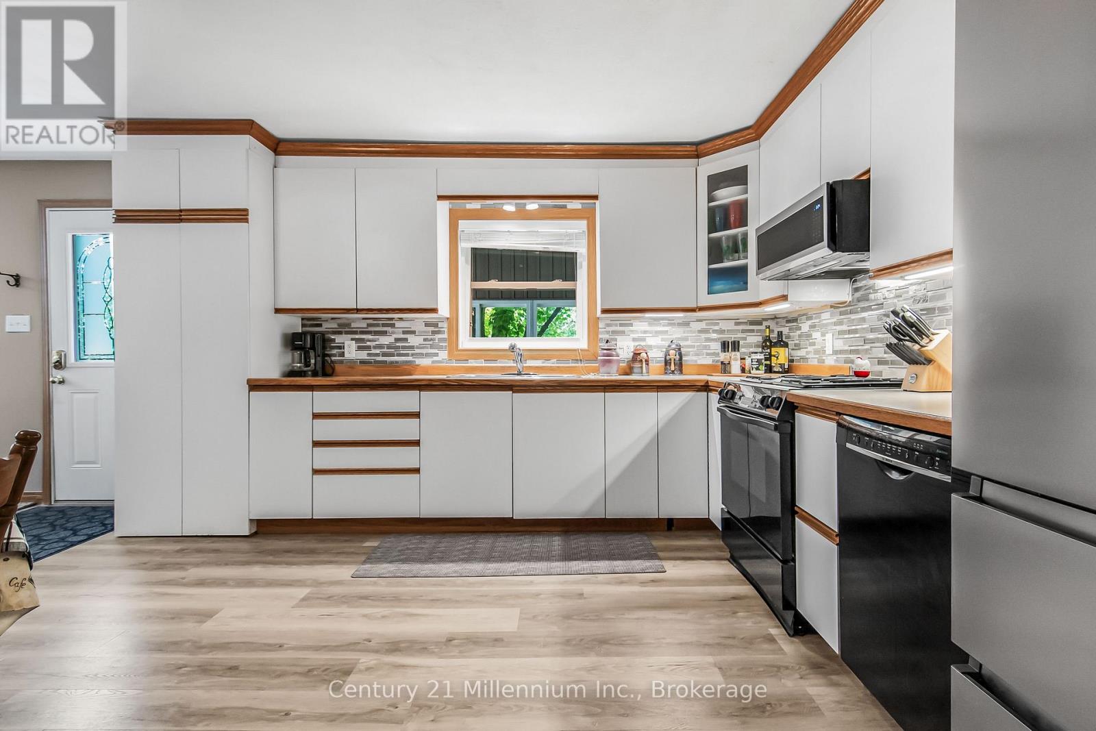 51 Cardinal Avenue, South Bruce Peninsula, Ontario  N0H 2T0 - Photo 24 - X13047620