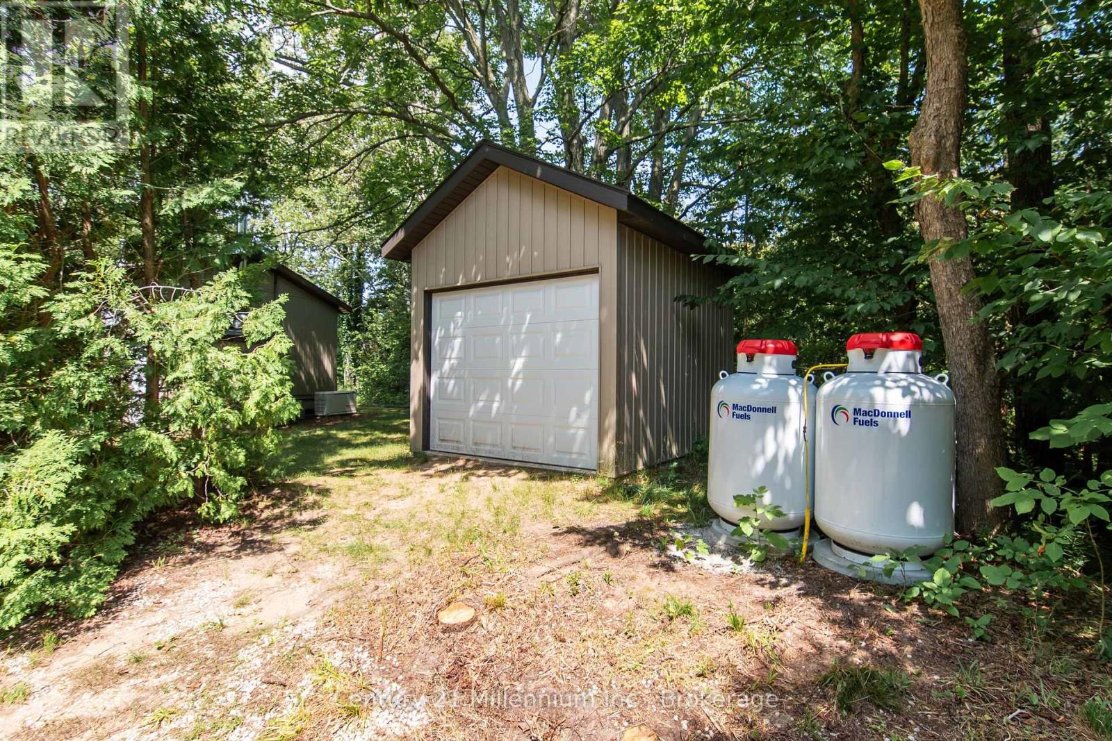 51 Cardinal Avenue, South Bruce Peninsula, Ontario  N0H 2T0 - Photo 46 - X13047620