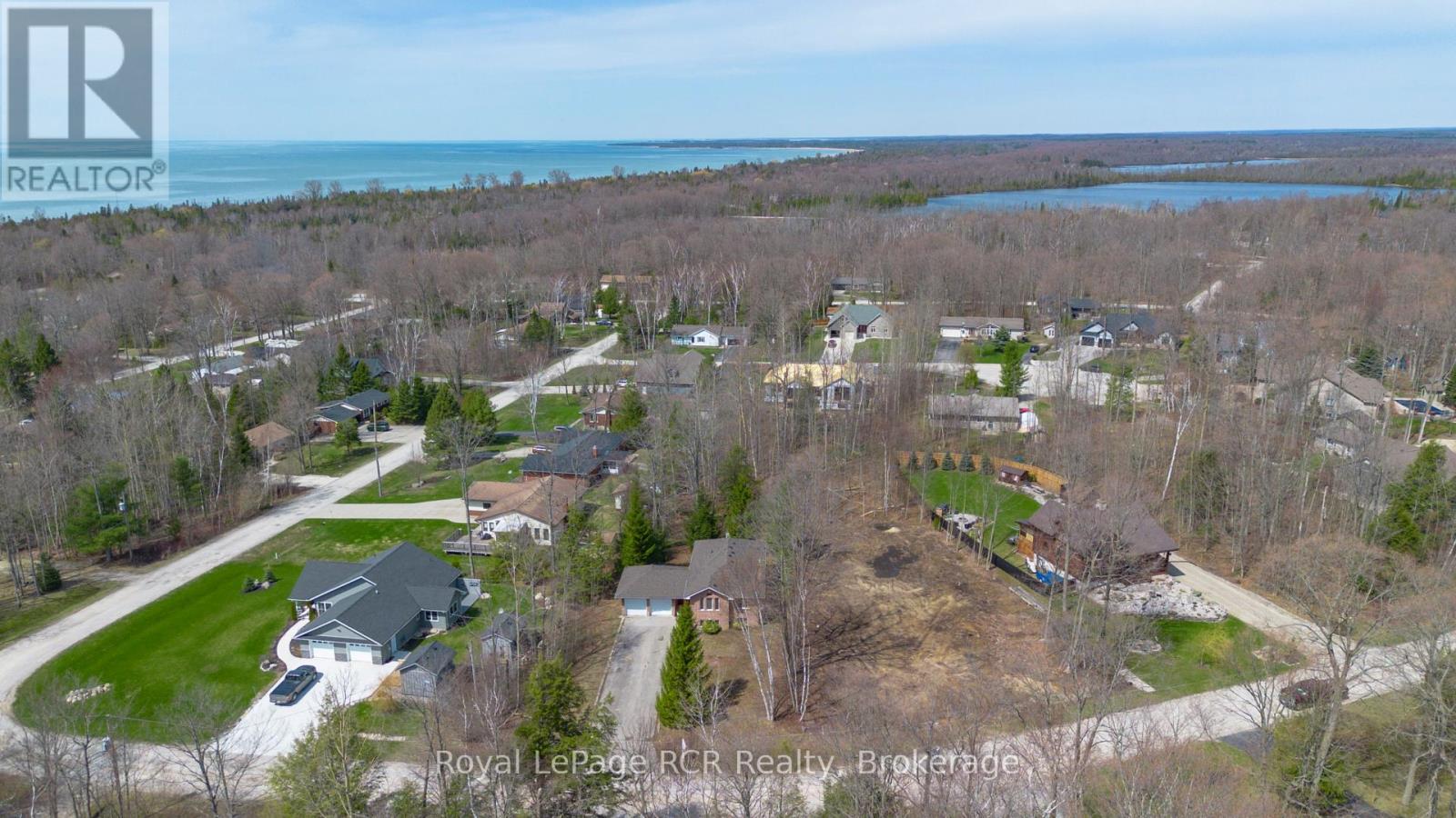 43 Graham Crescent, South Bruce Peninsula, Ontario  N0H 2G0 - Photo 4 - X13047628