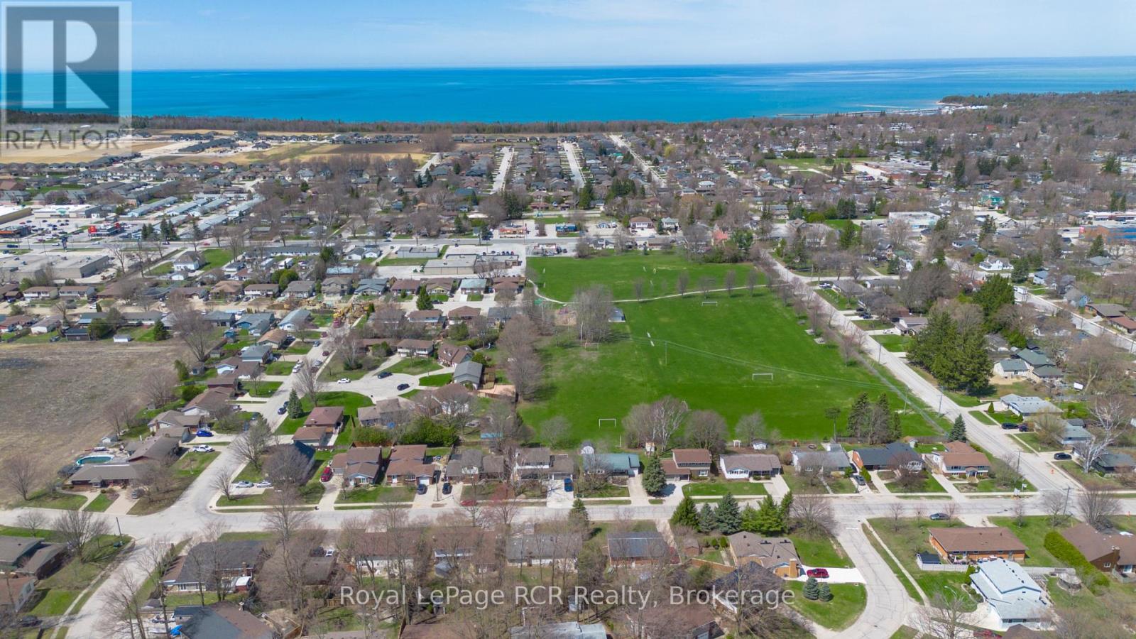 383 Wellington Street, Saugeen Shores, Ontario  N0H 2C4 - Photo 7 - X13047634