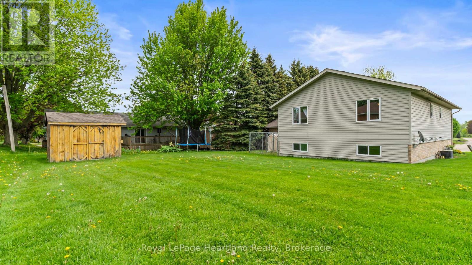 50 Mcdonald Drive, Huron East, Ontario  N0G 1H0 - Photo 32 - X13047674