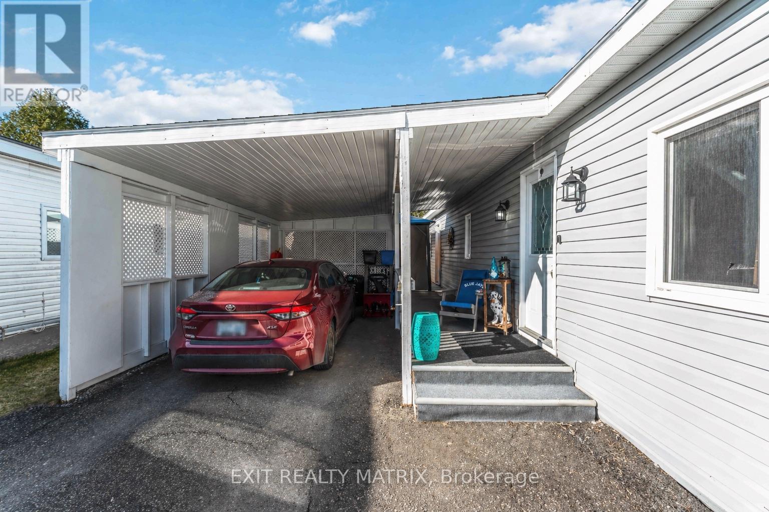 1018 Vista Barrett Private, Ottawa, Ontario  K4P 1C7 - Photo 2 - X13047524