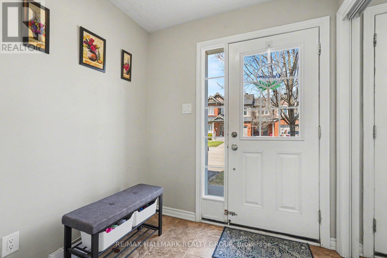 217 Bensinger Way, Ottawa, Ontario  K2S 0P1 - Photo 3 - X13047526