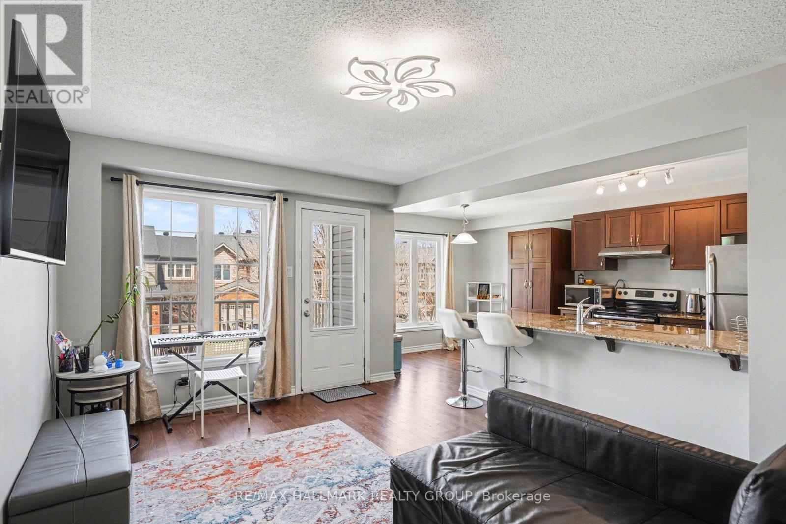 217 Bensinger Way, Ottawa, Ontario  K2S 0P1 - Photo 7 - X13047526