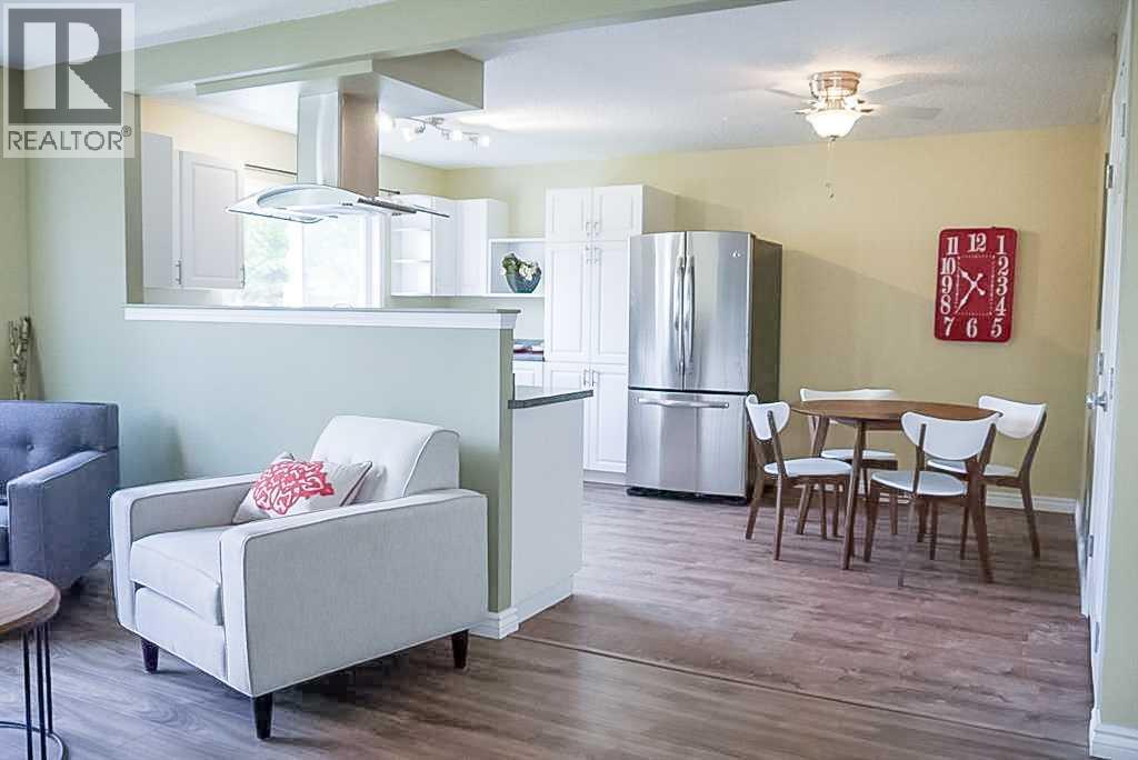 11320 97 Street, Grande Prairie, Alberta  T8V 3M9 - Photo 2 - A2305472