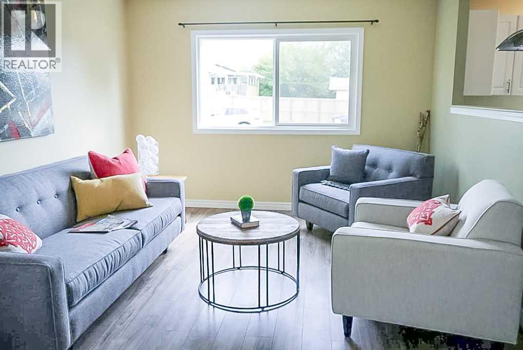 11320 97 Street, Grande Prairie, Alberta  T8V 3M9 - Photo 3 - A2305472