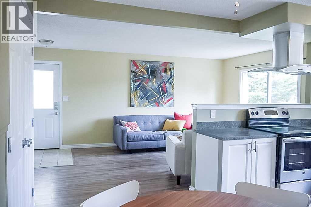 11320 97 Street, Grande Prairie, Alberta  T8V 3M9 - Photo 7 - A2305472