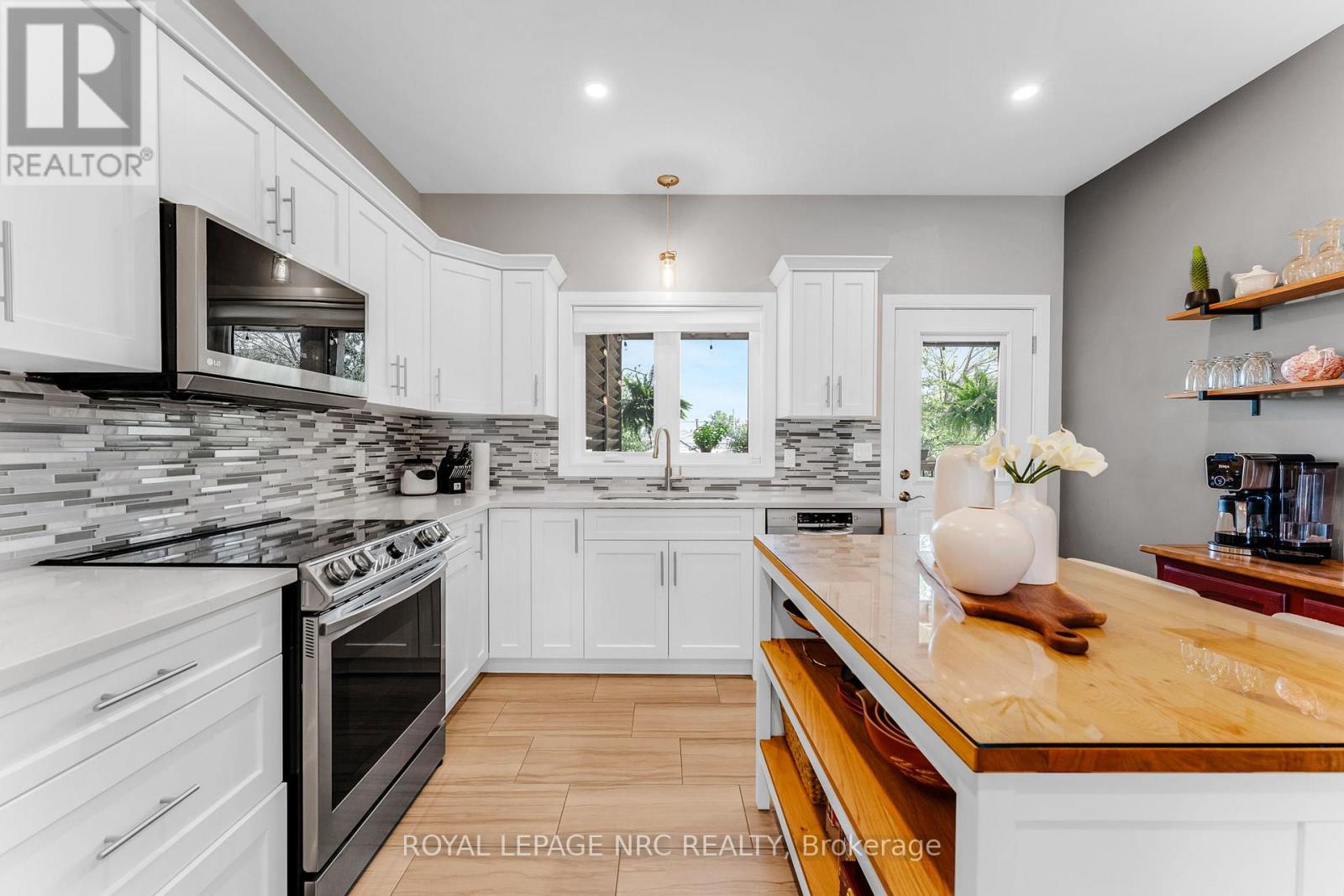 18 Erie Street, Welland, Ontario  L3B 5J7 - Photo 12 - X13047464