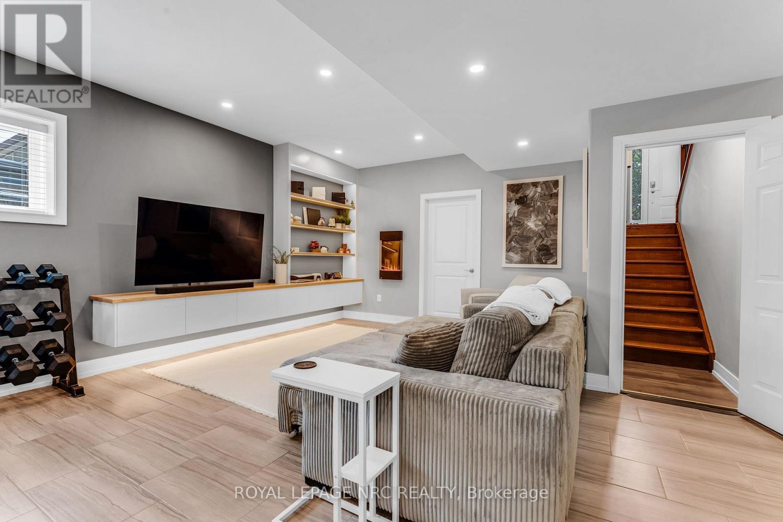 18 Erie Street, Welland, Ontario  L3B 5J7 - Photo 23 - X13047464