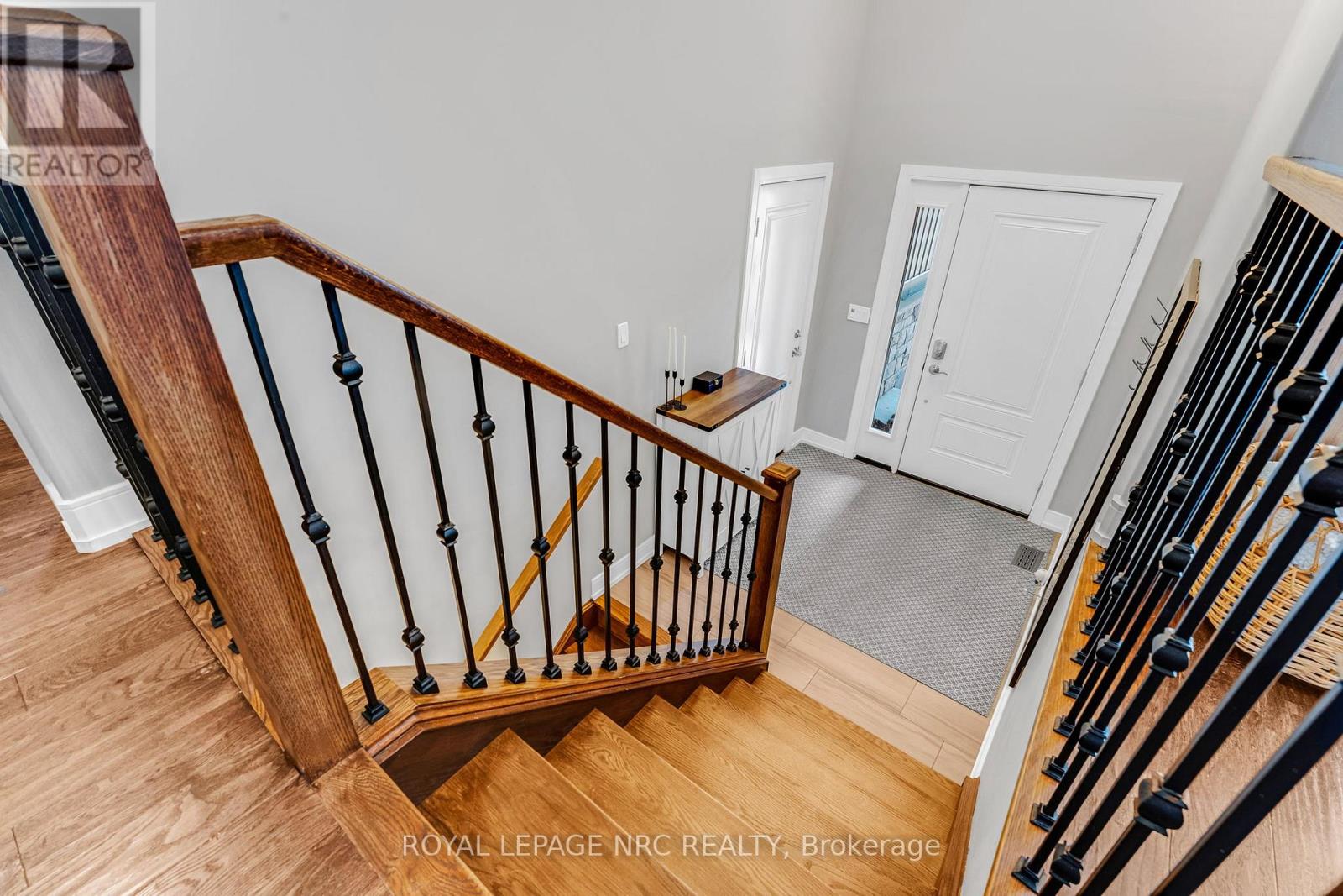 18 Erie Street, Welland, Ontario  L3B 5J7 - Photo 3 - X13047464