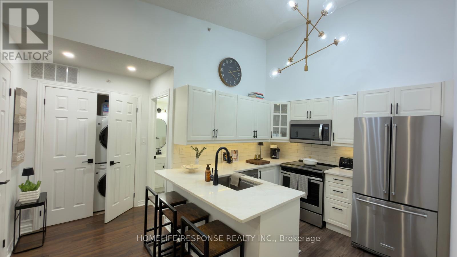 408 - 2075 Appleby Line, Burlington, Ontario  L7L 7H3 - Photo 4 - W12900526