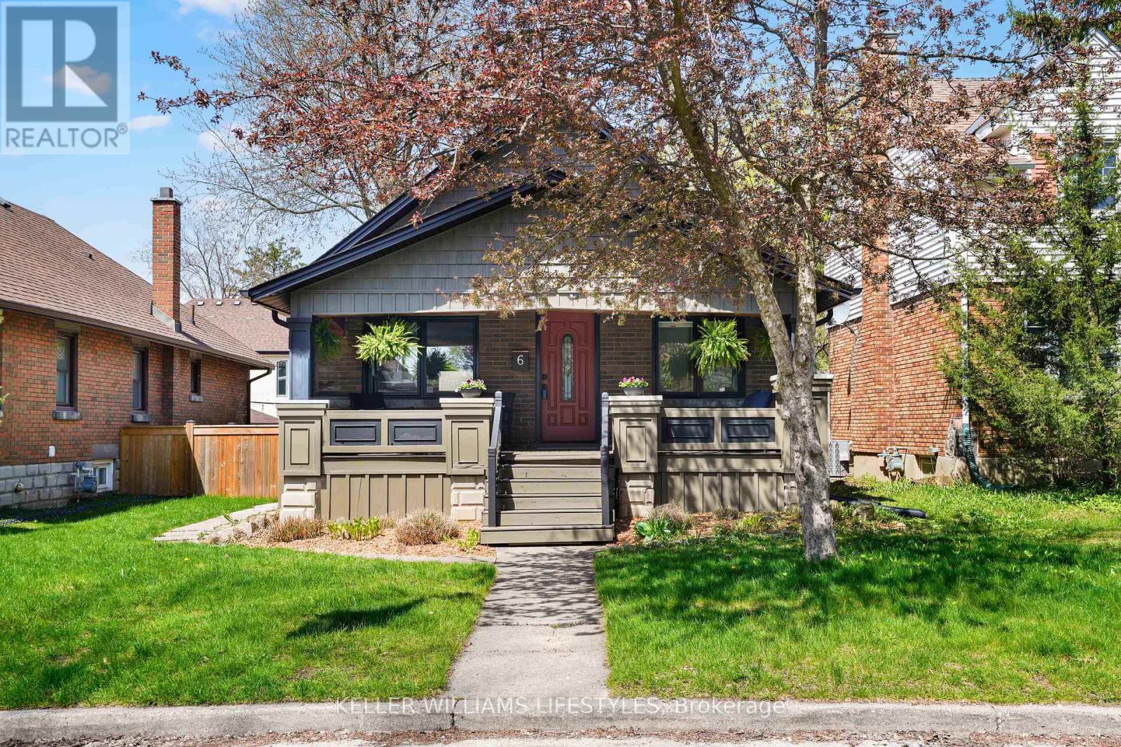 6 WINDSOR CRESCENT, London South, Ontario