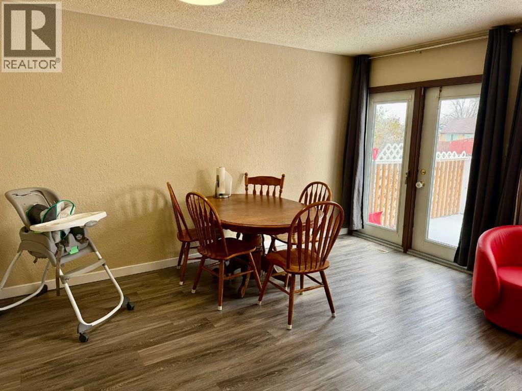 213 Stafford Bay N, Lethbridge, Alberta  T1H 5L2 - Photo 4 - A2305350