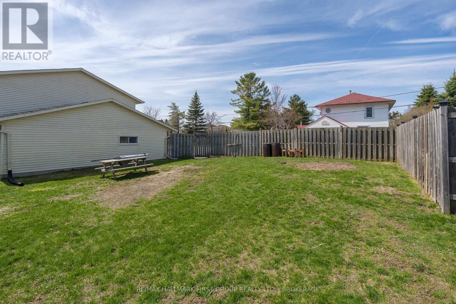 22 Cross Street, Loyalist, Ontario  K0H 2H0 - Photo 31 - X13047446