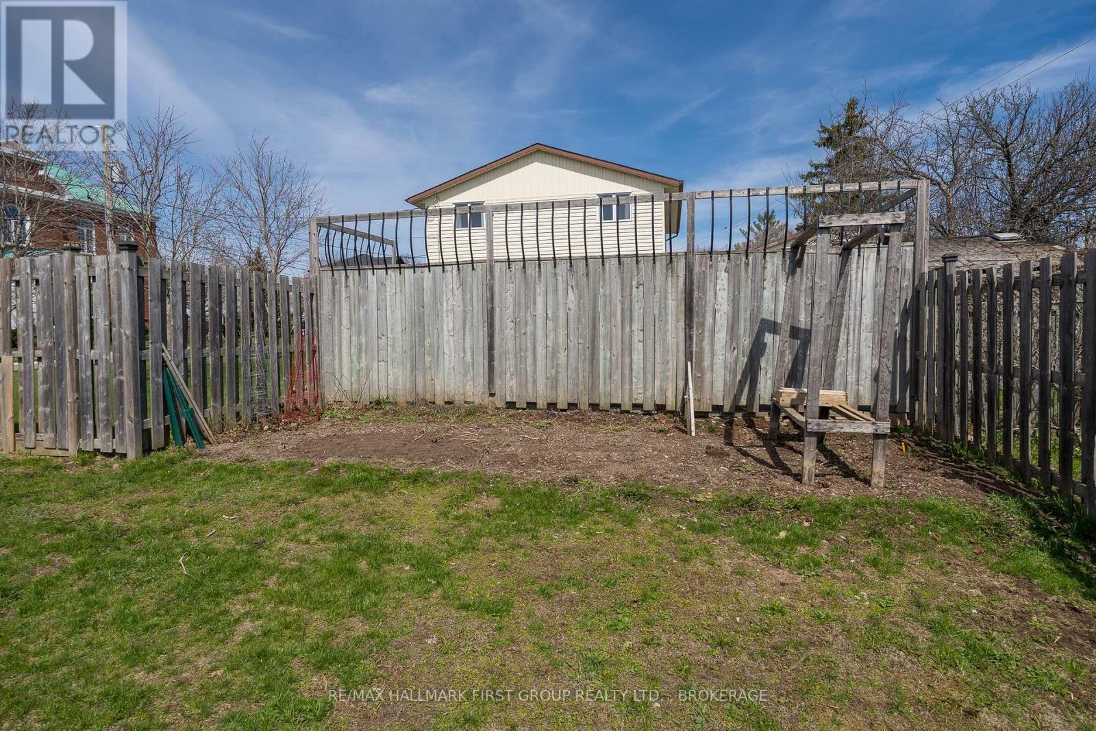 22 Cross Street, Loyalist, Ontario  K0H 2H0 - Photo 33 - X13047446