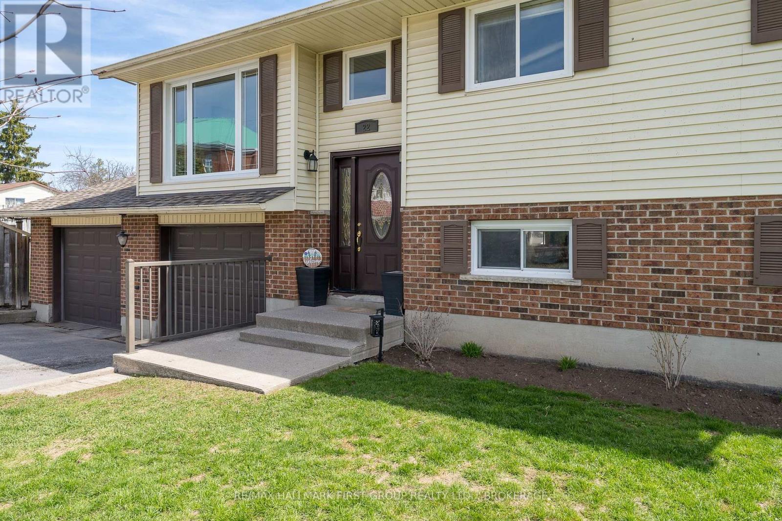 22 Cross Street, Loyalist, Ontario  K0H 2H0 - Photo 4 - X13047446