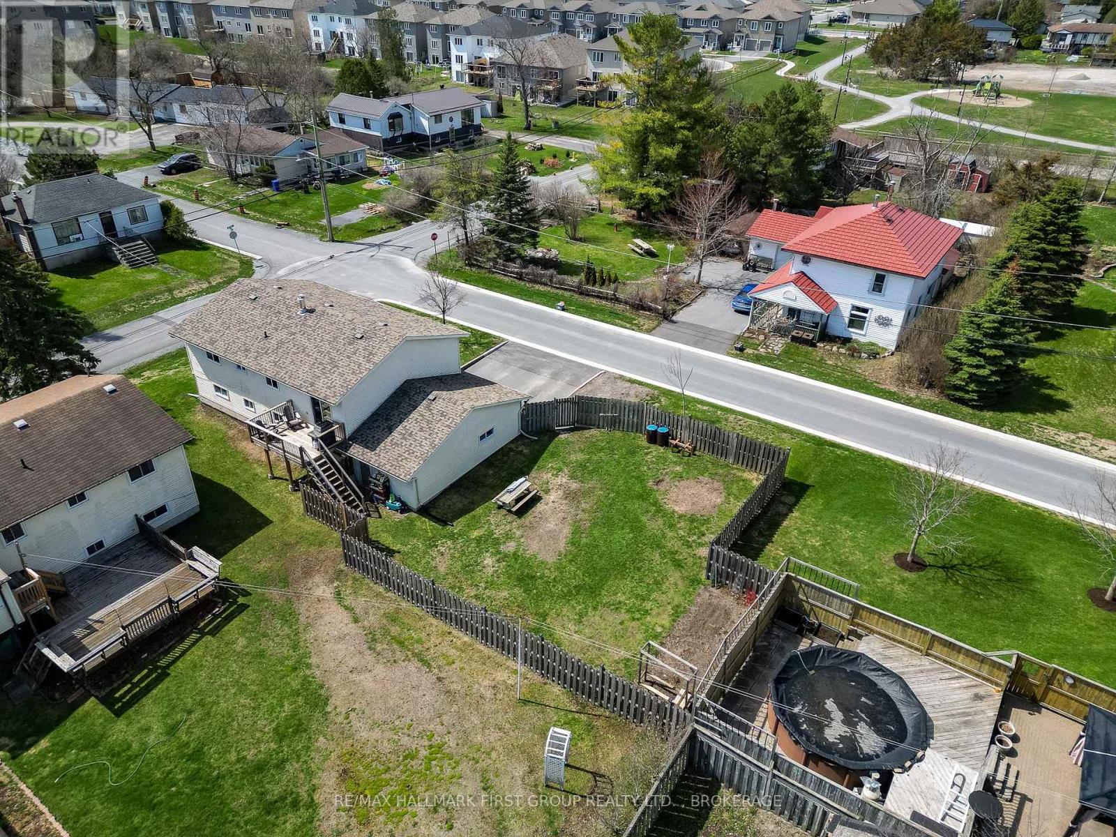 22 Cross Street, Loyalist, Ontario  K0H 2H0 - Photo 40 - X13047446