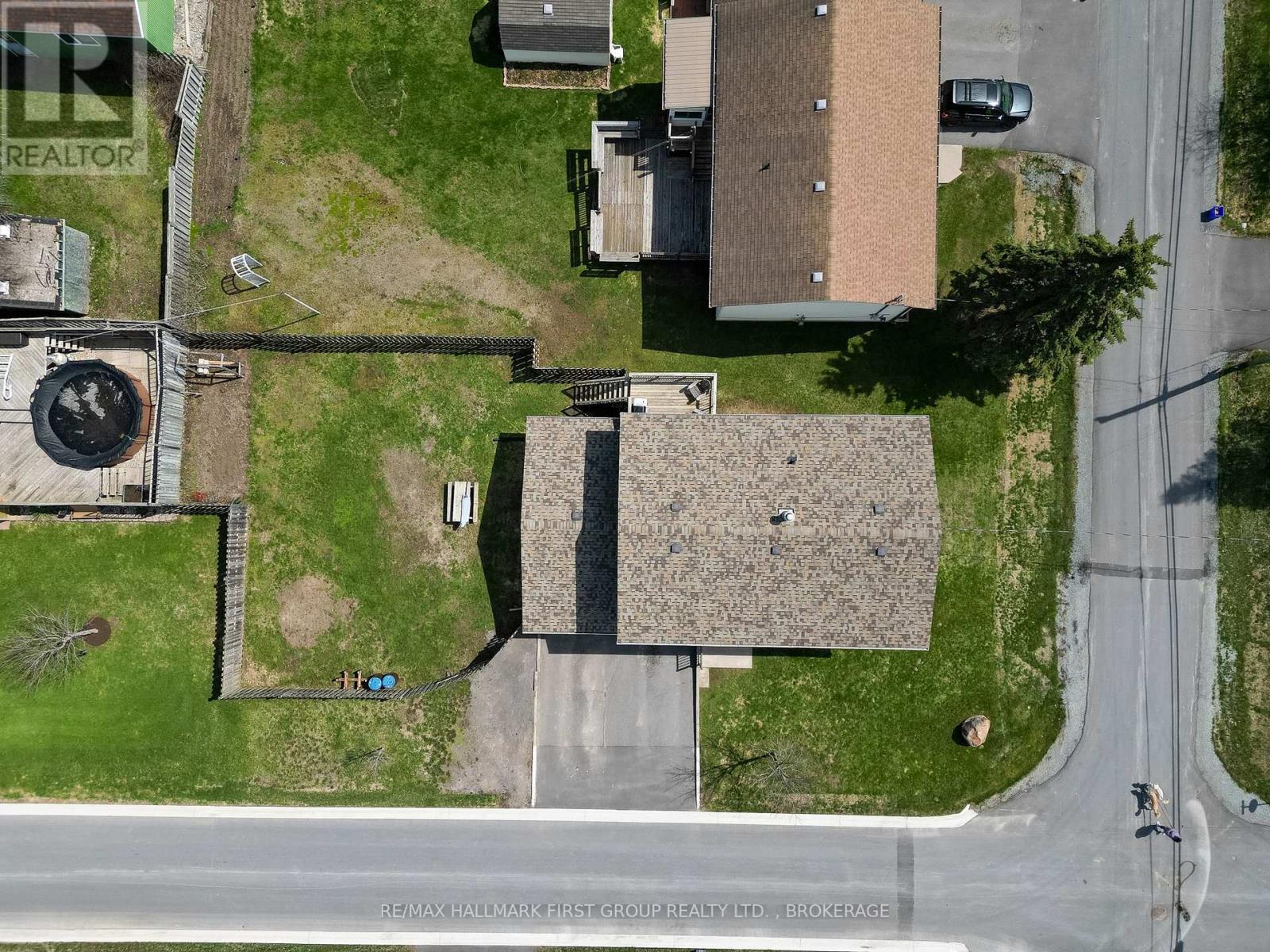 22 Cross Street, Loyalist, Ontario  K0H 2H0 - Photo 43 - X13047446