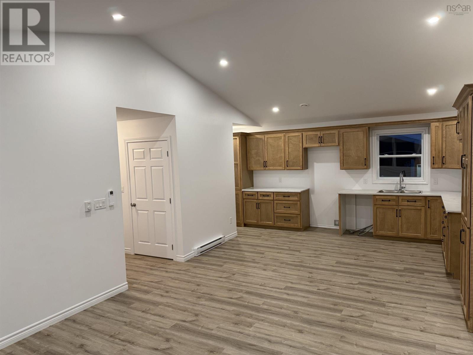 920 May Street, Scotchtown, New Waterford, Nova Scotia  B1H 1E4 - Photo 18 - 202606207