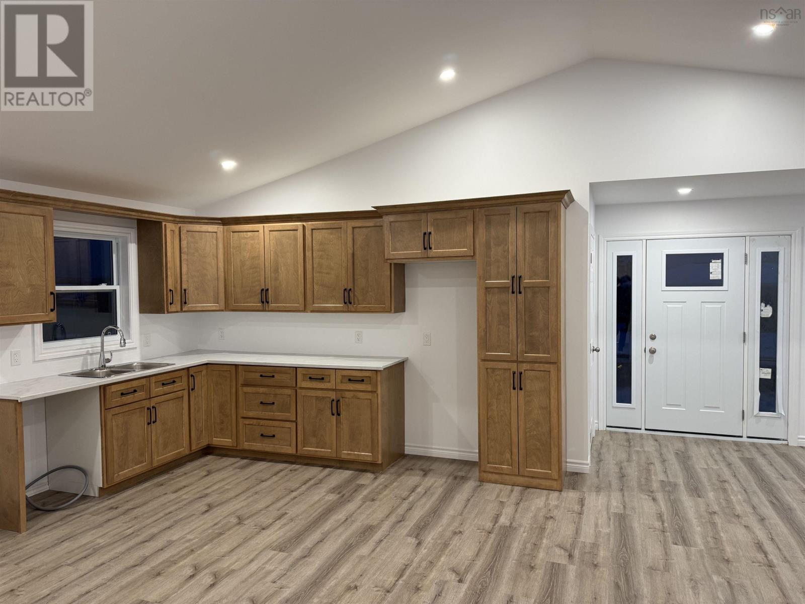 920 May Street, Scotchtown, New Waterford, Nova Scotia  B1H 1E4 - Photo 14 - 202606207