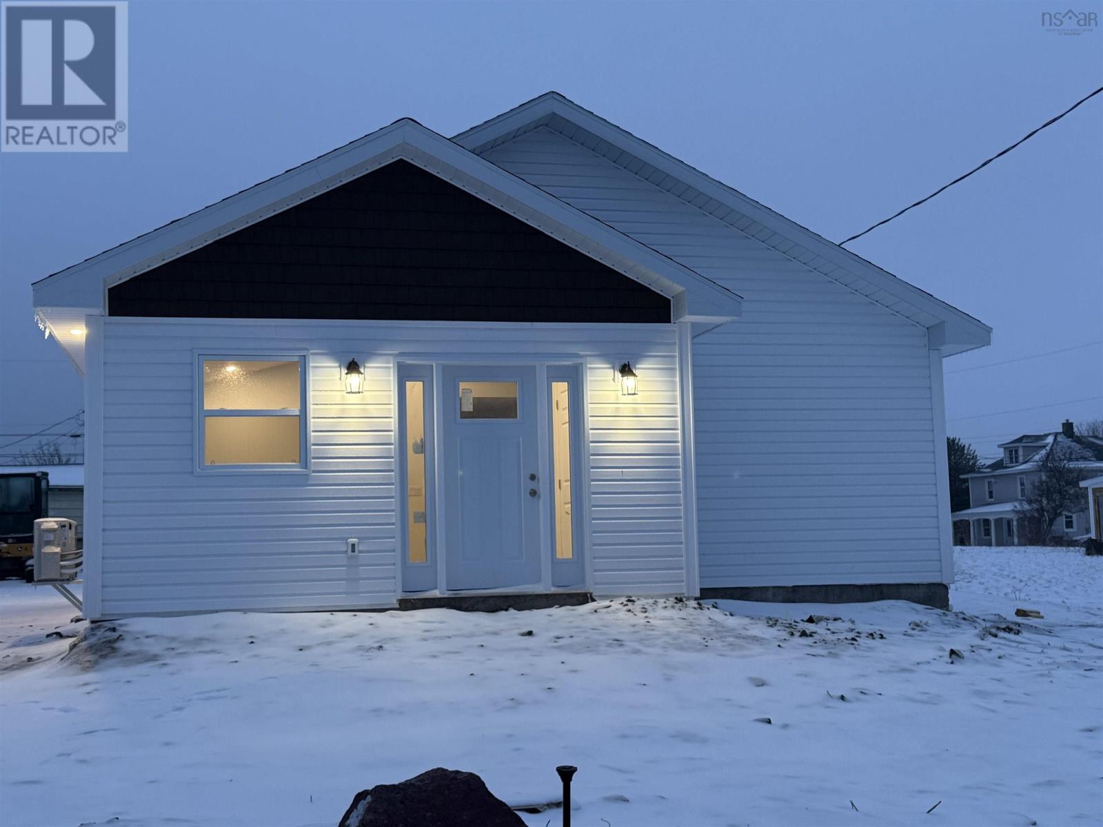 920 May Street, Scotchtown, New Waterford, Nova Scotia  B1H 1E4 - Photo 6 - 202606207