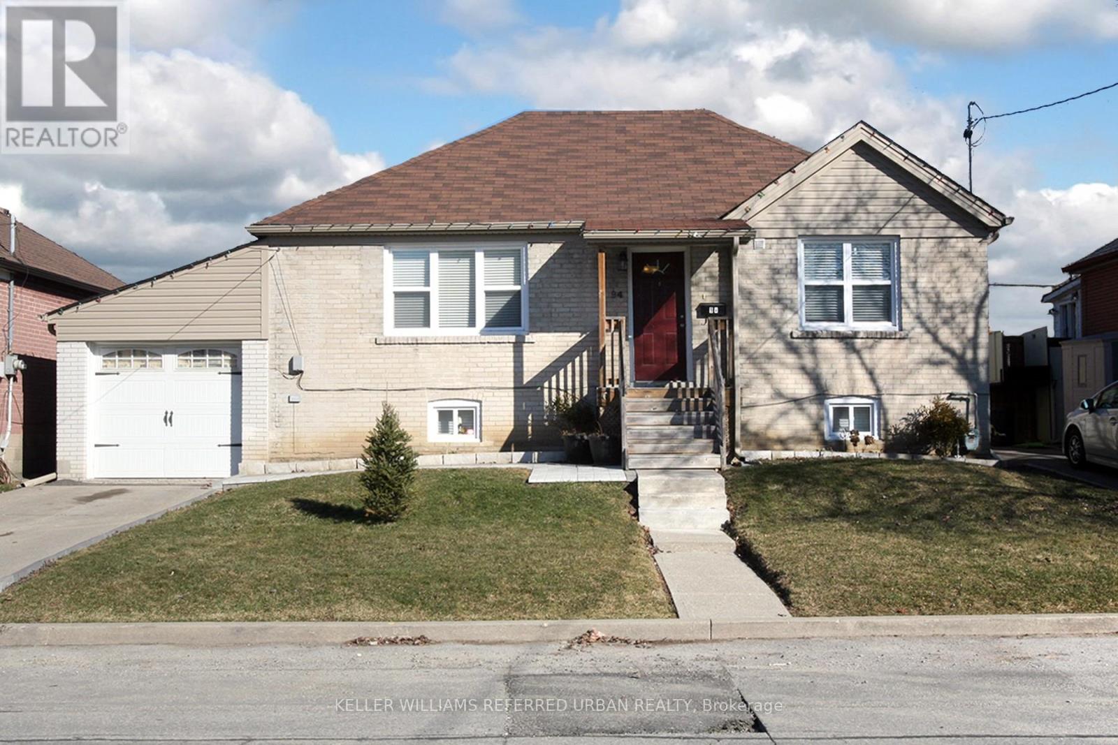 94 Fairholme Avenue, Toronto, Ontario  M6B 2W6 - Photo 2 - C13047416