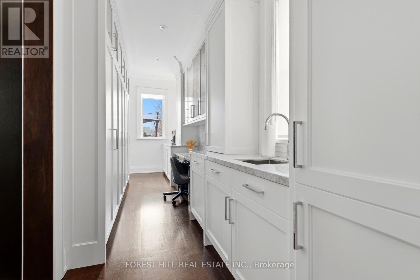 48 OLD FOREST HILL ROAD Toronto (Forest Hill South), ON M5P 2P9