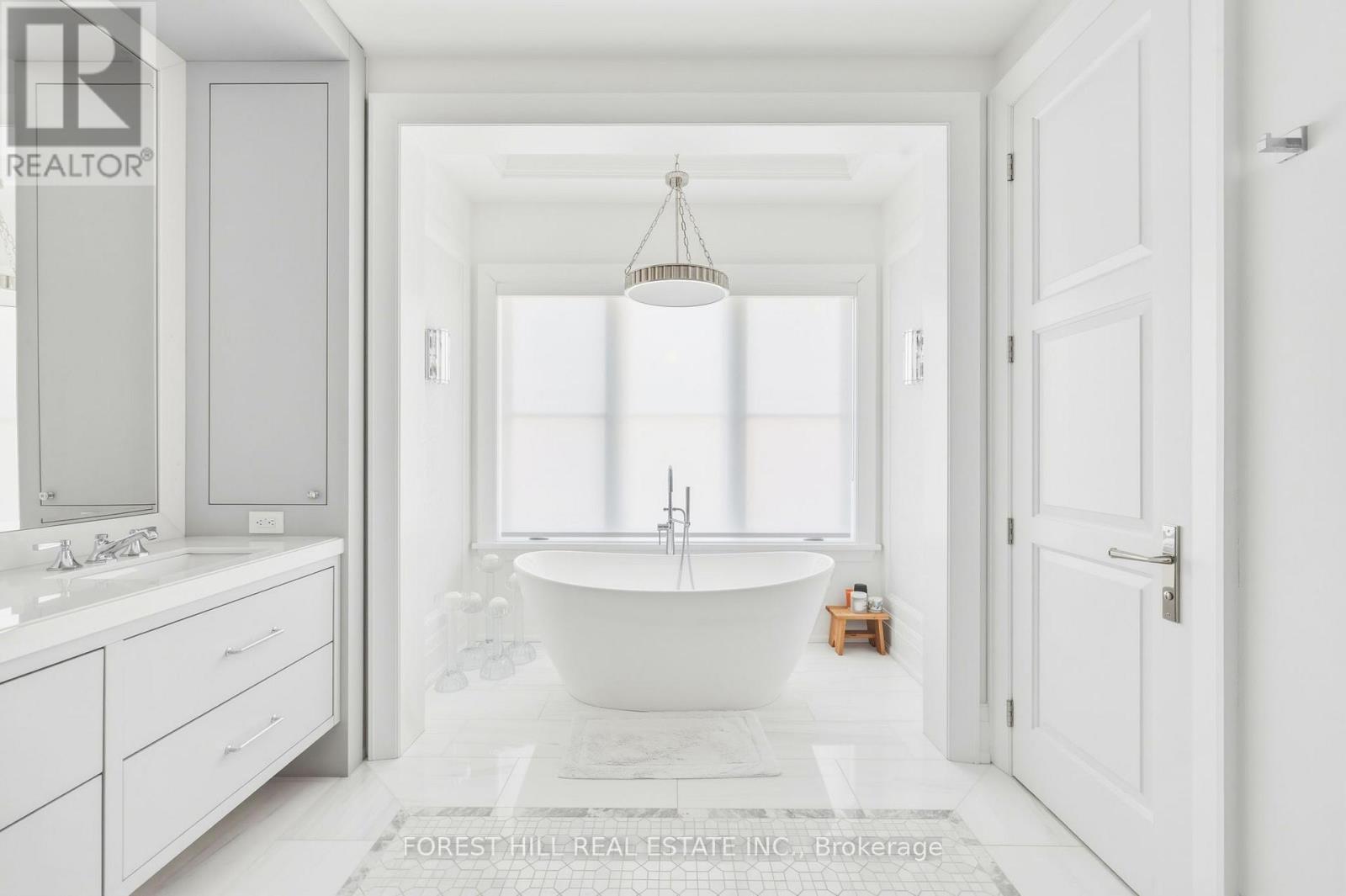 48 OLD FOREST HILL ROAD Toronto (Forest Hill South), ON M5P 2P9