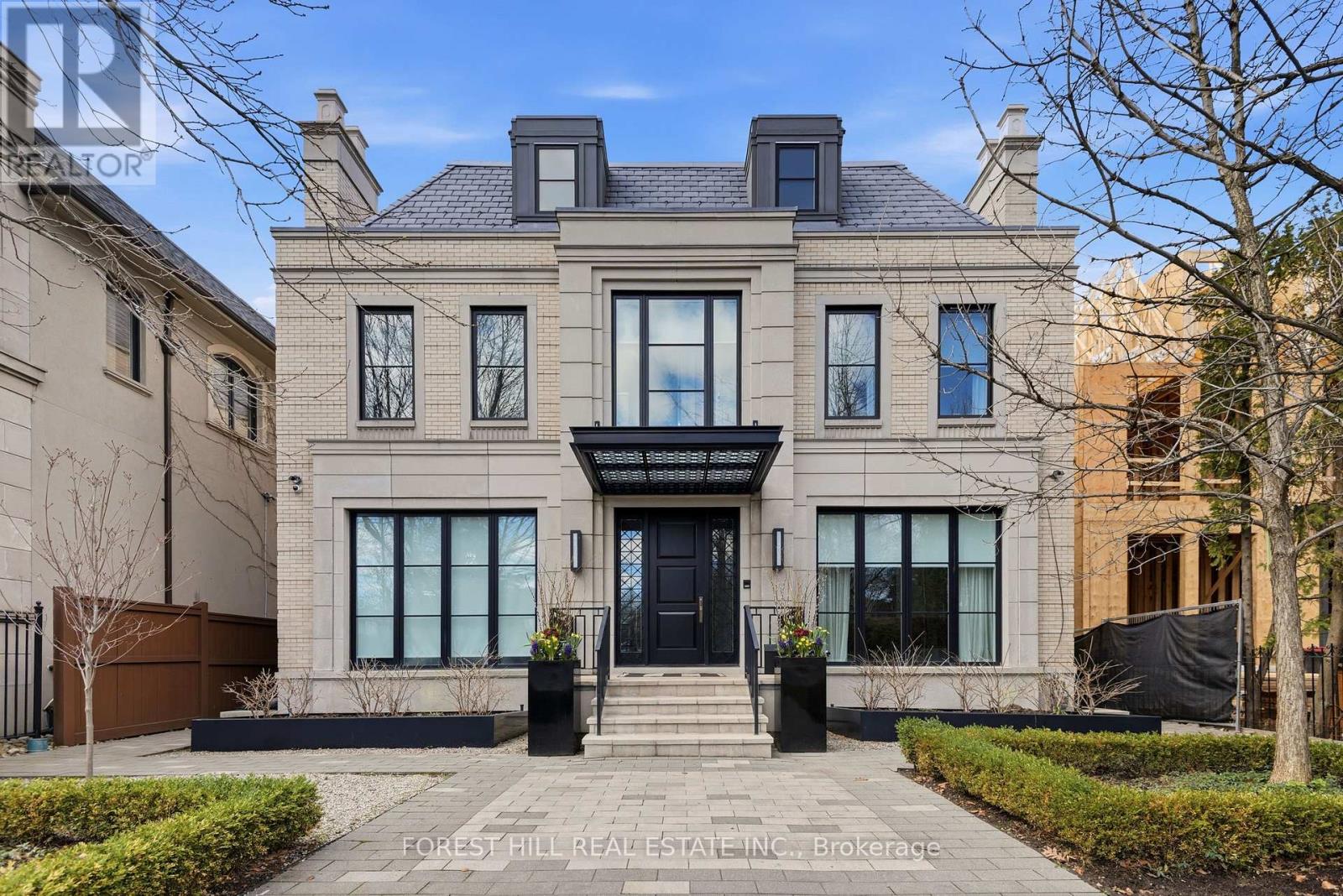 48 Old Forest Hill Road, Toronto, Ontario  M5P 2P9 - Photo 2 - C13047546