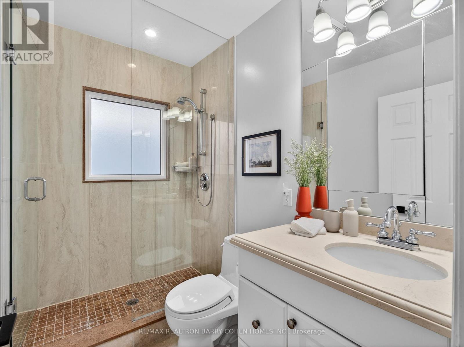 253 Briar Hill Avenue, Toronto, Ontario  M4R 1J3 - Photo 16 - C13047580