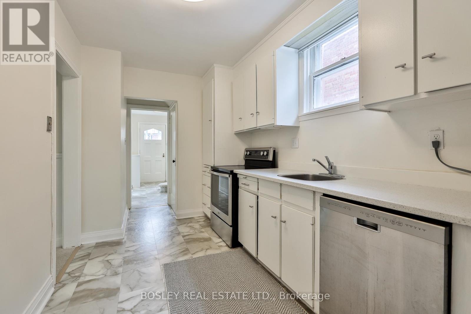 432 Broadway Avenue, Toronto, Ontario  M4G 2R1 - Photo 13 - C13047588