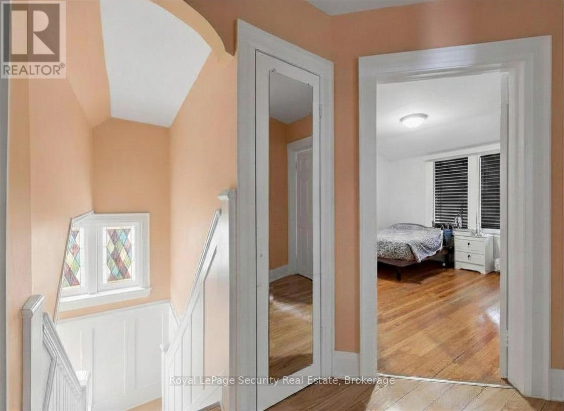 31 Blandford Street, Toronto, Ontario  M6E 3A6 - Photo 19 - C13047612