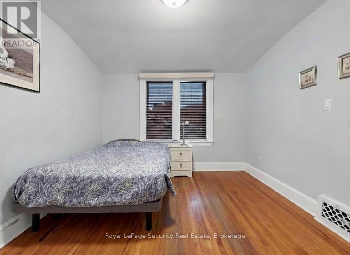 31 Blandford Street, Toronto, Ontario  M6E 3A6 - Photo 21 - C13047612