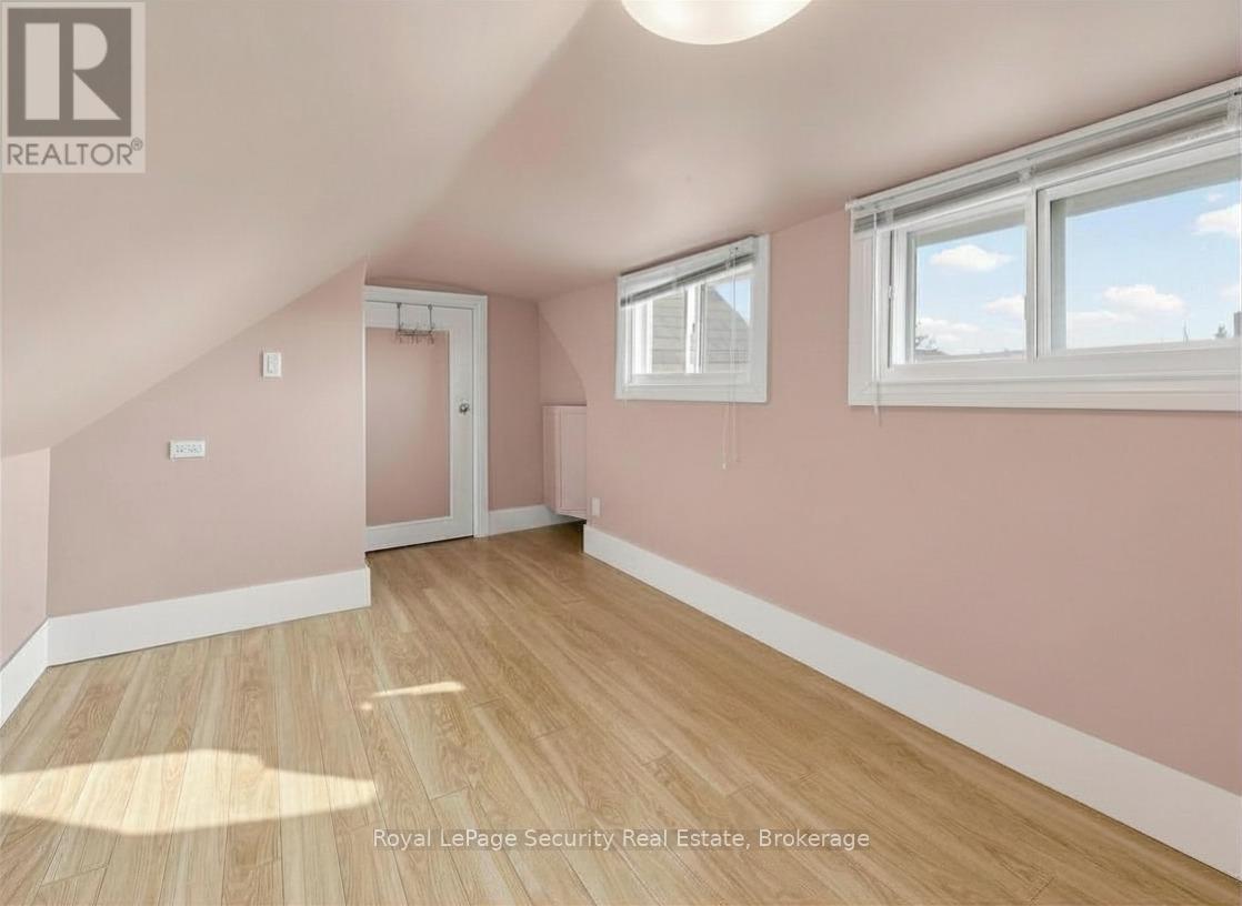 31 Blandford Street, Toronto, Ontario  M6E 3A6 - Photo 24 - C13047612