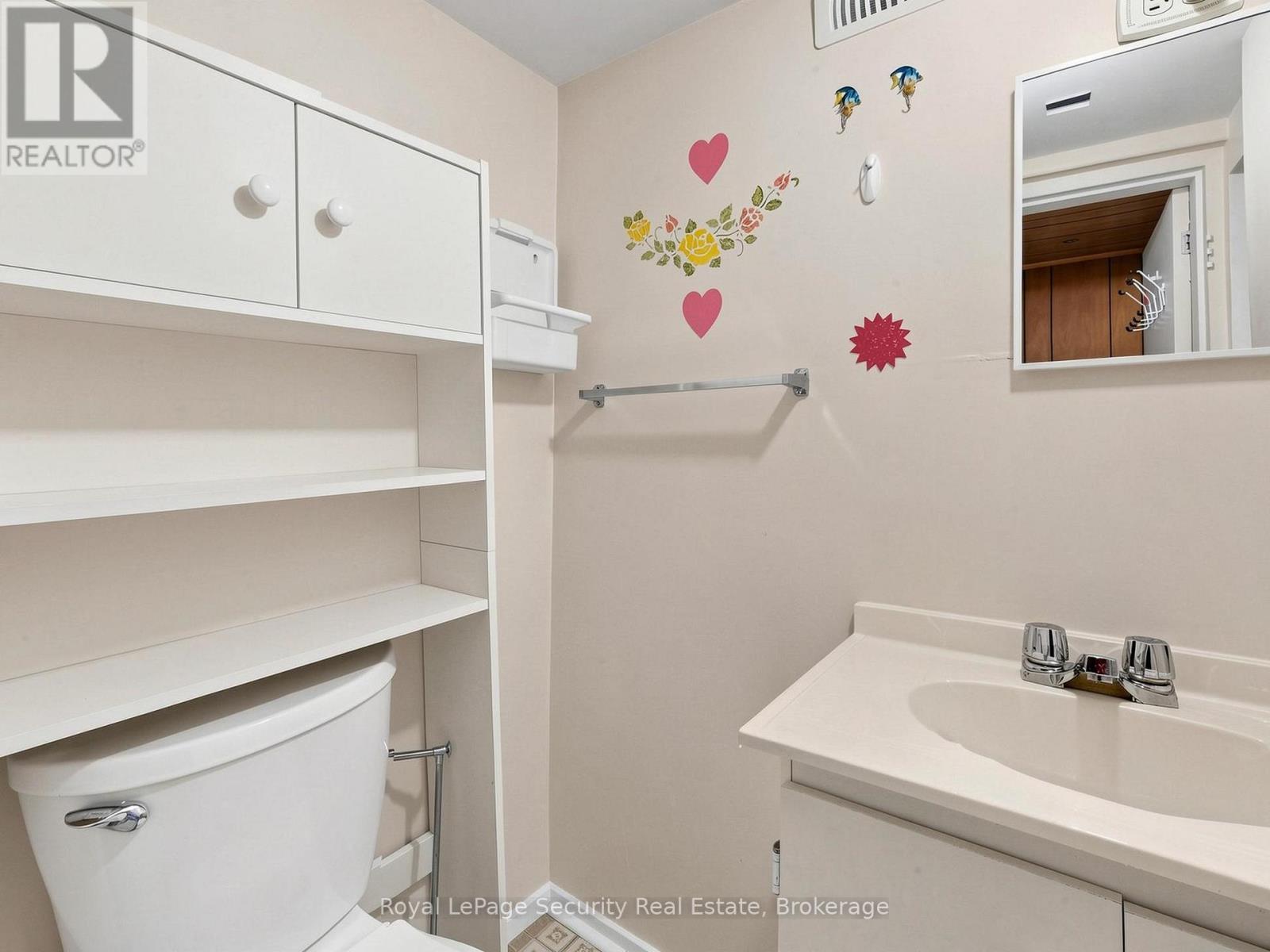 31 Blandford Street, Toronto, Ontario  M6E 3A6 - Photo 28 - C13047612