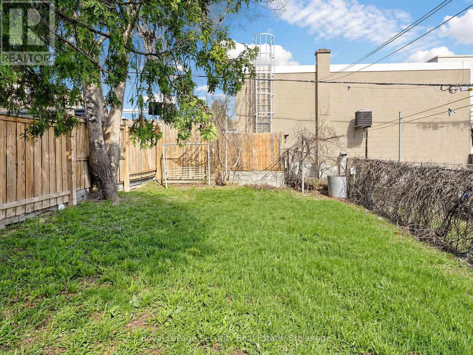 31 Blandford Street, Toronto, Ontario  M6E 3A6 - Photo 30 - C13047612