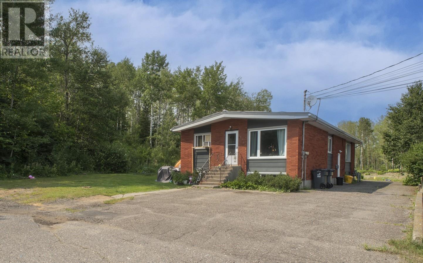 130 Hull Ave, Thunder Bay, Ontario  P7A 6P1 - Photo 1 - TB2600806