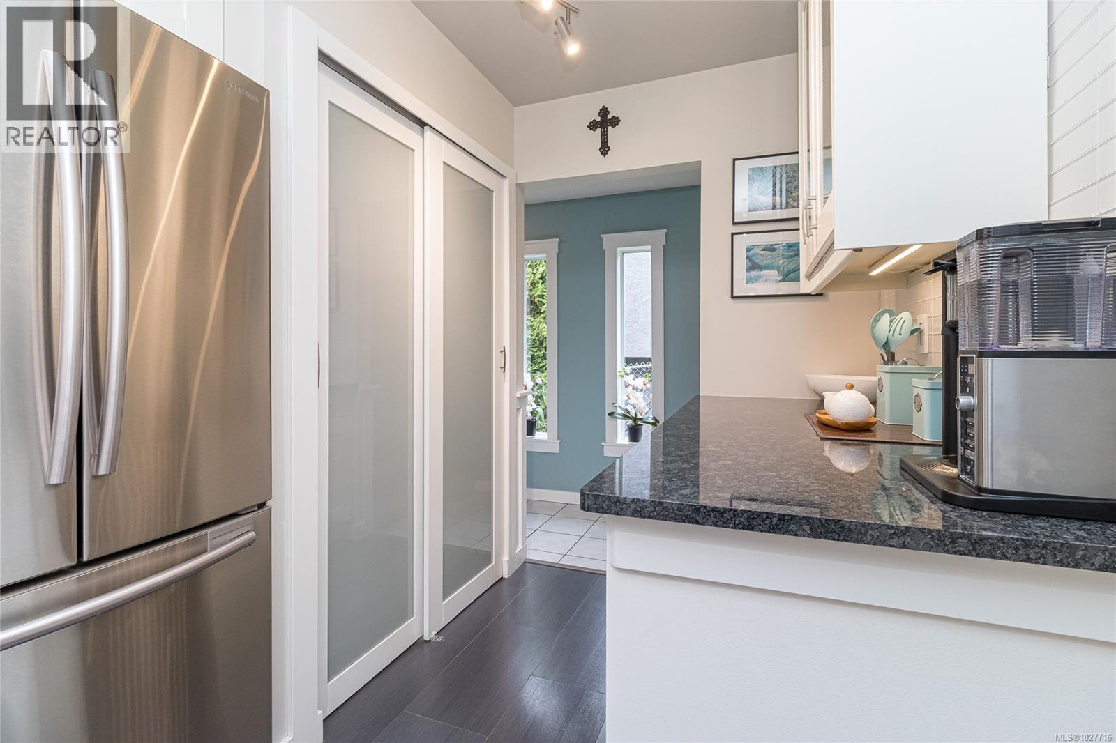 1051 Chesterfield Rd, Saanich, British Columbia  V8Z 2T9 - Photo 15 - 1027716